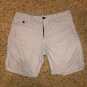 Howe men’s shorts